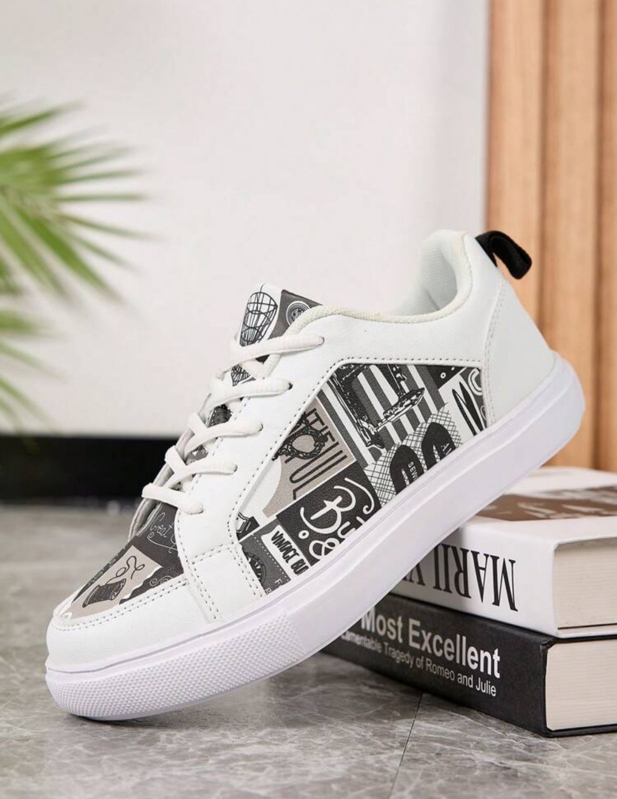 Sneaker