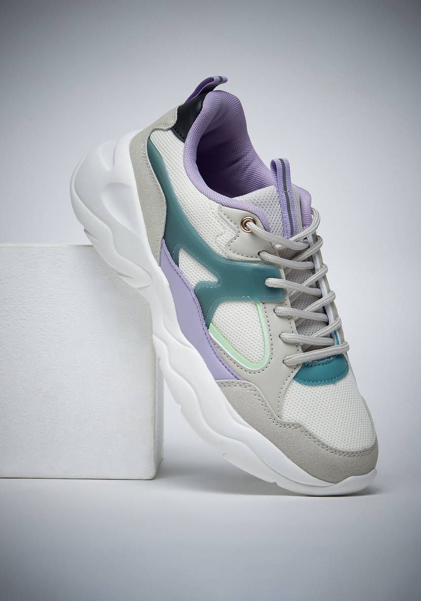 Sneaker