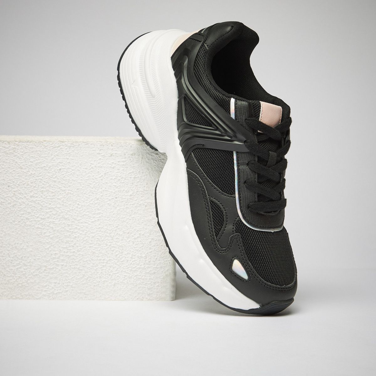 Sneaker