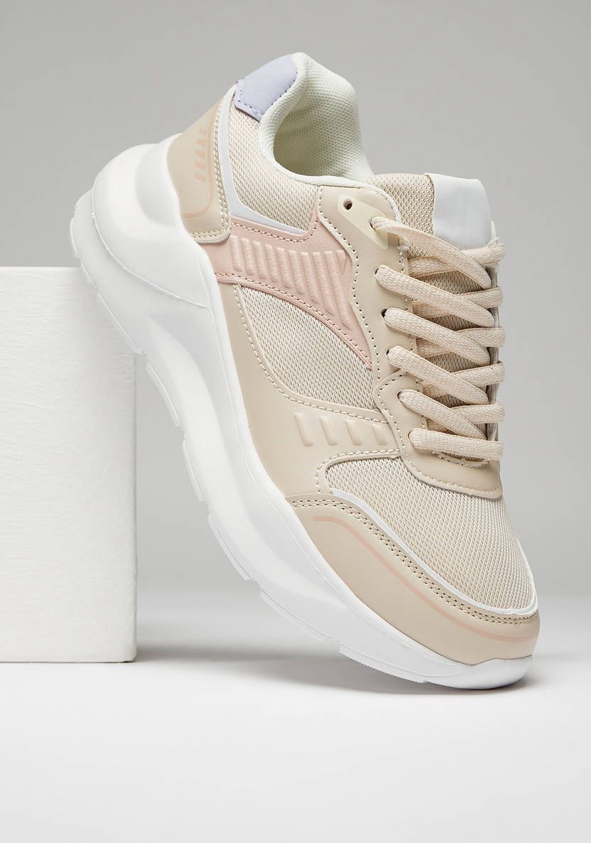 Sneaker